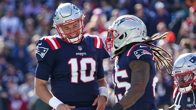 Mac-Jones-Brandon-Bolden-USATSI_17021031